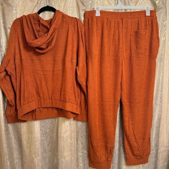 Womens Burnt Orange Ribbed Cozy Lounge Set Sweater Pants 2X NEW - Picture 2 of 6